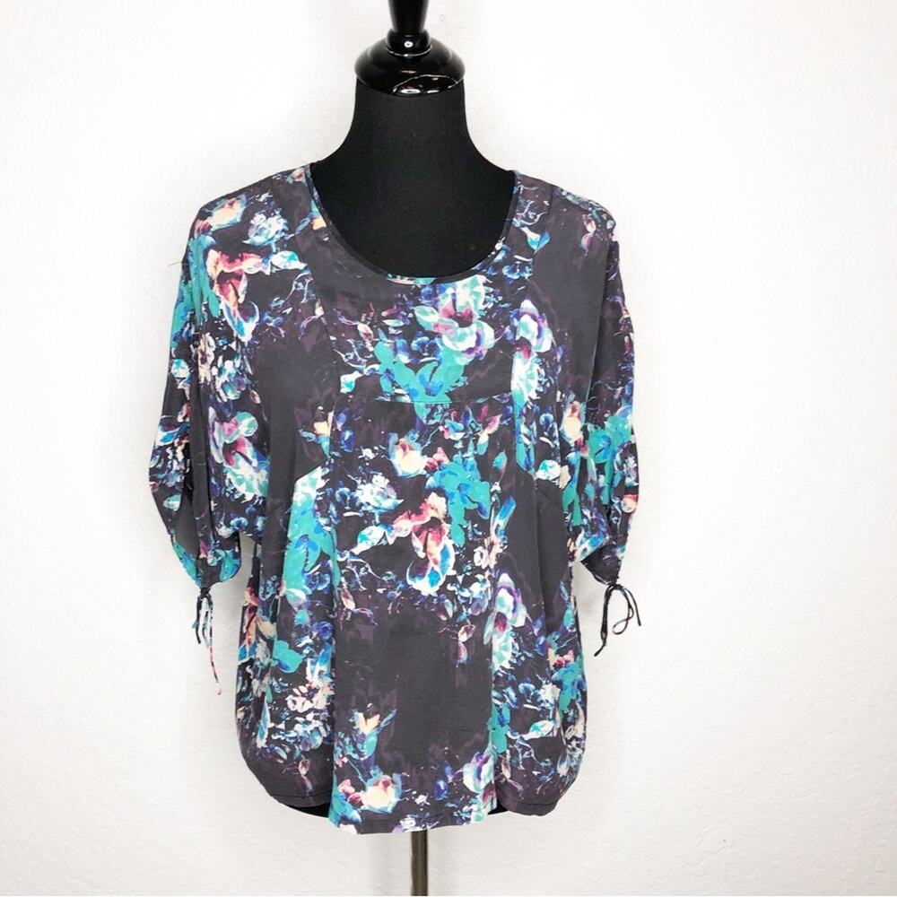 The Odells dark gray blue white floral tie sleeve silk top size Extra Small XS